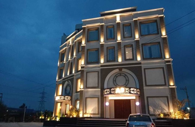 HOTEL A9 BARNALA