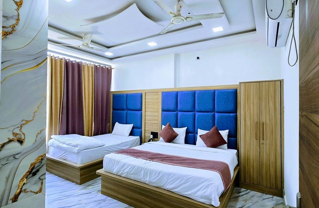 Hotel Aaarav Grand - Mathura Vrindavan