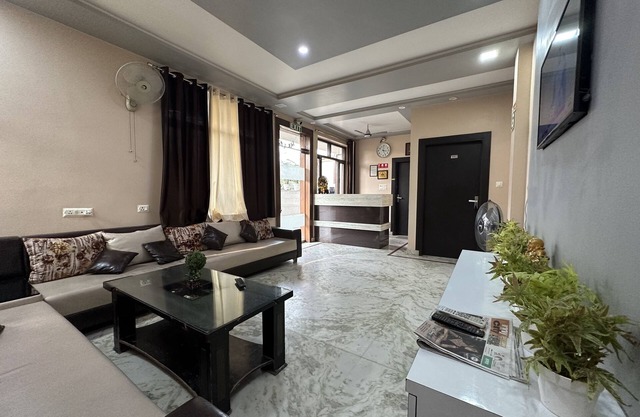 Hotel Aaradhya Residency