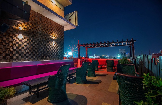 Hotel Aashish