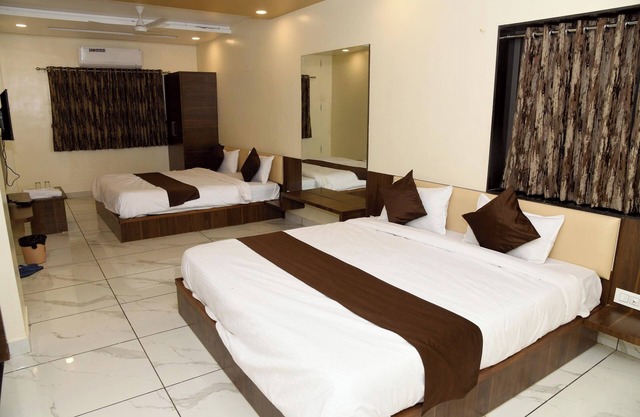 HOTEL ABU INN