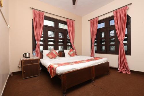 Hotel Adhya