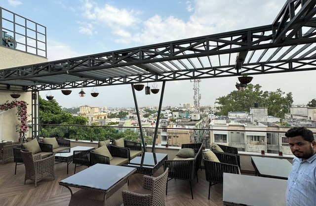 Hotel Aditya Grand - Bhopal