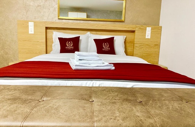 Hotel Adore