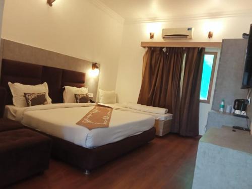 Hotel Aera New Delhi Train Station