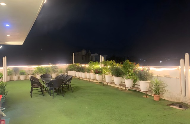 Hotel Aerostar Gold Near Yashobhoomi