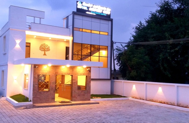 Hotel Airport City