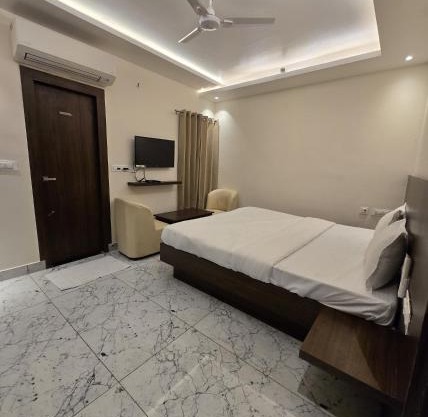 Hotel Airport Highway Suitable for Family and Business Travellers