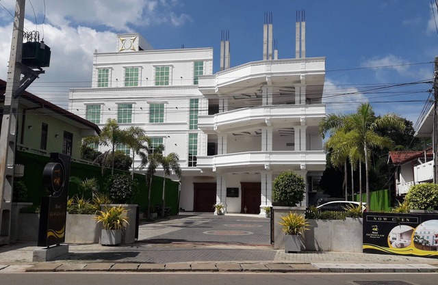 Hotel Akashayaam