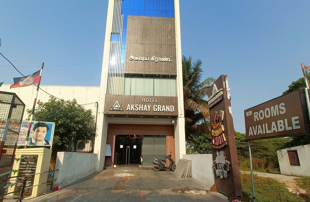 Hotel Akshay Grand