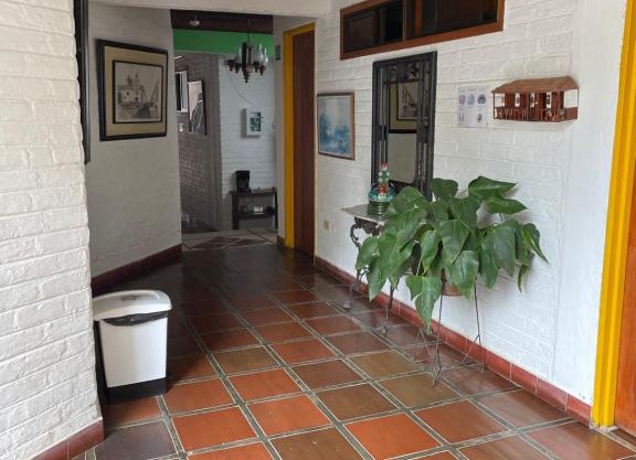 Hotel Alcarraza