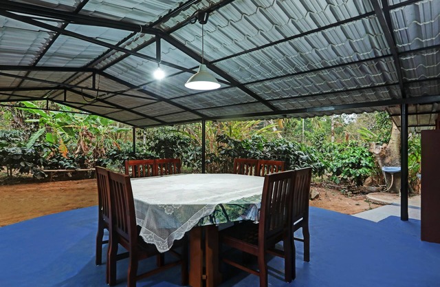Hotel Allaranda Homestay