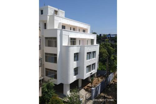 Hotel Alohi Grand