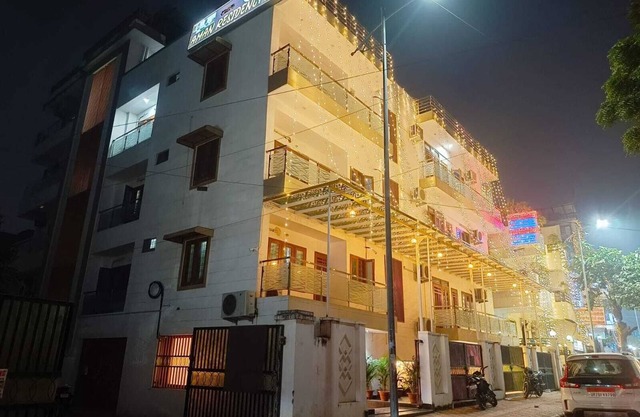 Hotel Aman Residency