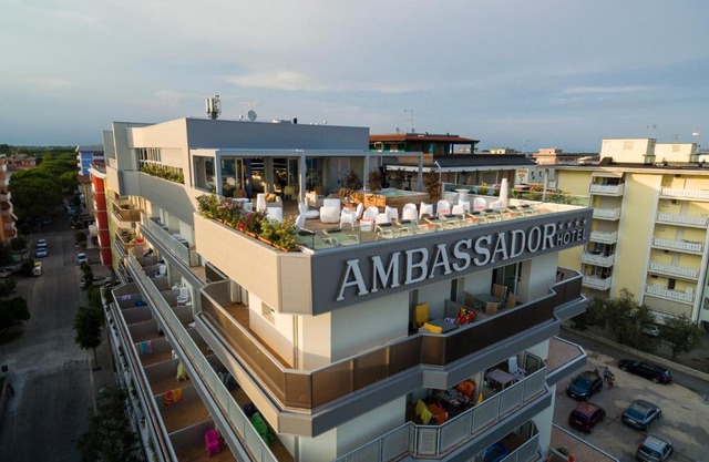 Hotel Ambassador