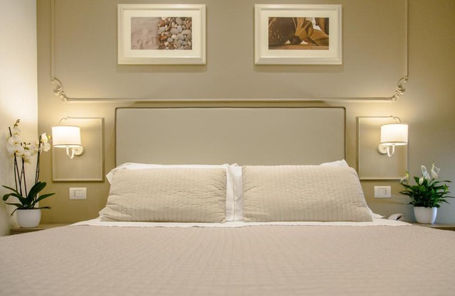 Hotel Ambassador