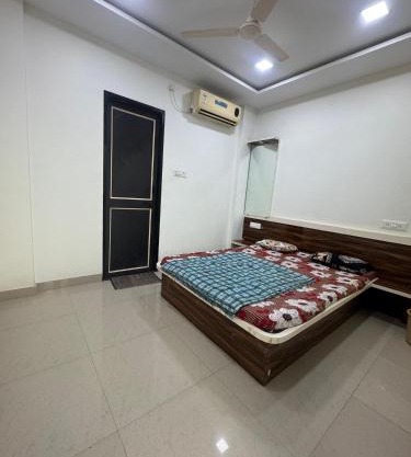 Hotel Ananya Restaurant & Lodging in Shrigonda