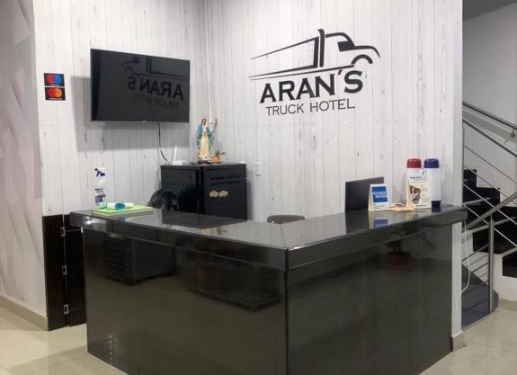 HOTEL ARANS TRUCK