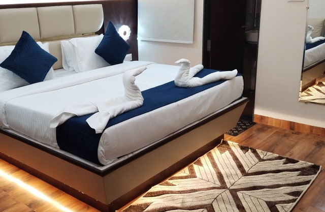 Hotel Aranyasutra Inaya - Indore