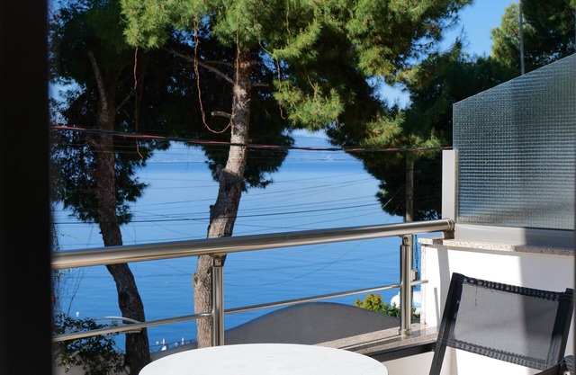 Hotel Argjiro