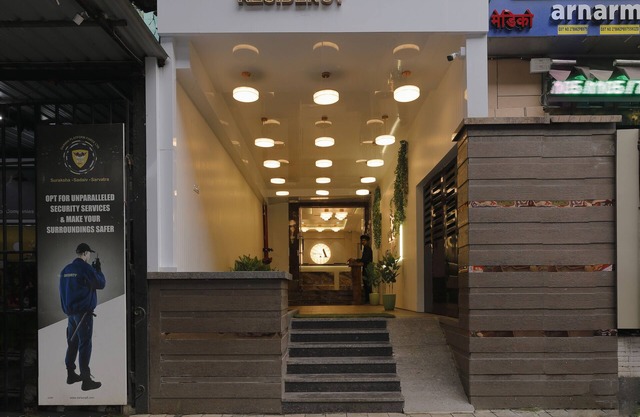 Hotel Ariana Residency