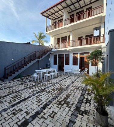 Hotel ArrowFront