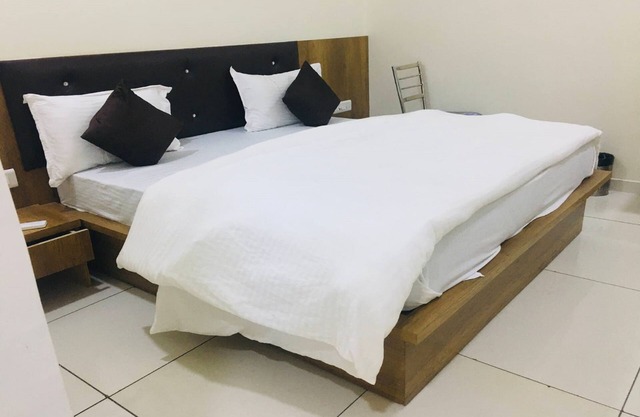 Hotel Arsh Inn
