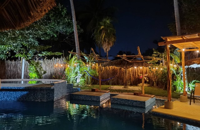 Hotel Ashly Loma Larga