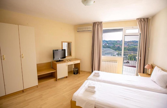 Hotel Astra