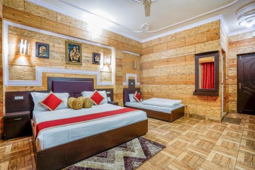 Hotel Auli D