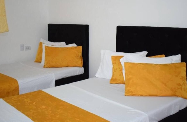 Hotel Avenida 3 Real