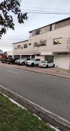 Hotel Avenida ao lado do shopping