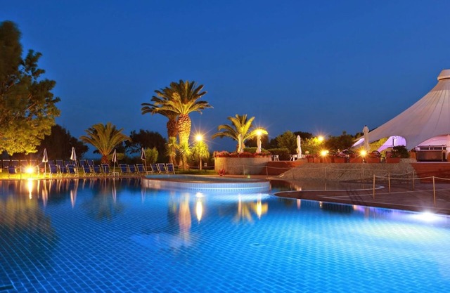 Hotel Baia Di Conte