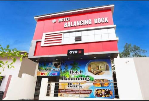 Hotel Balancing Rock