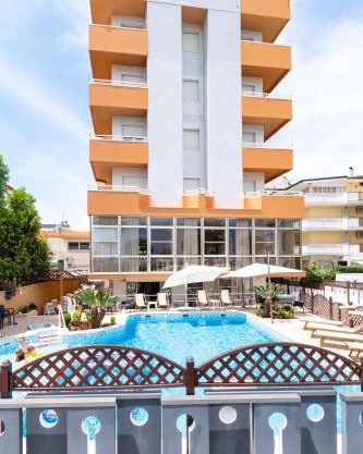HOTEL BALTIC