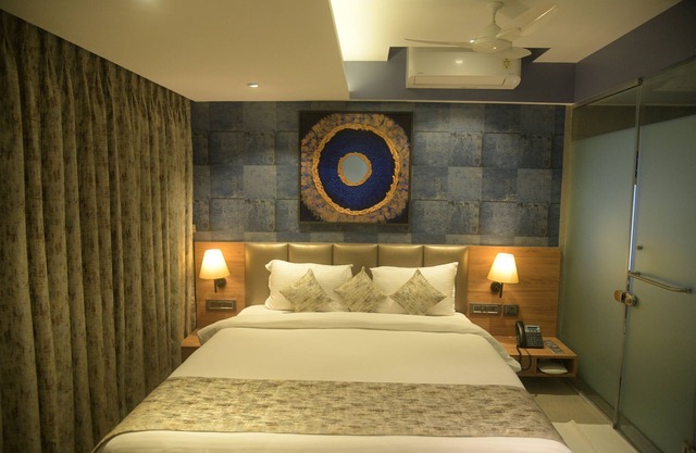 Hotel Bindra Supremacy