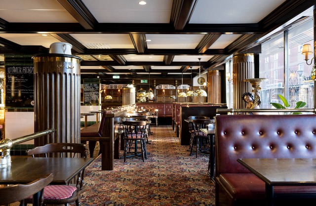 Hotel Bishops Arms Mora