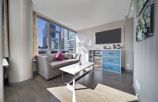 Hotel Blu Vancouver