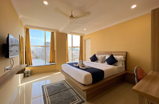 Hotel BNS comforts by Agira Hotels