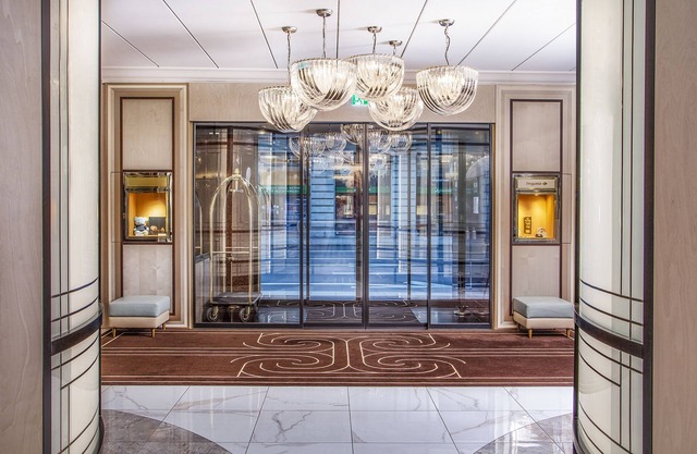 Hotel Bristol