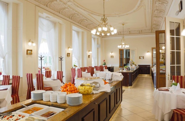 Hotel Bristol