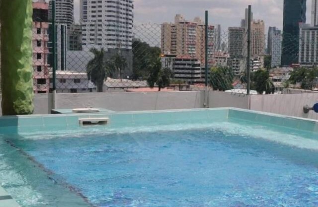 Hotel California Panama