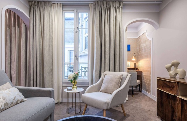 Hotel Camille Paris Gare de Lyon, Tapestry Collection by Hilton