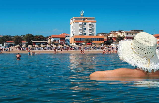 Hotel Caravel