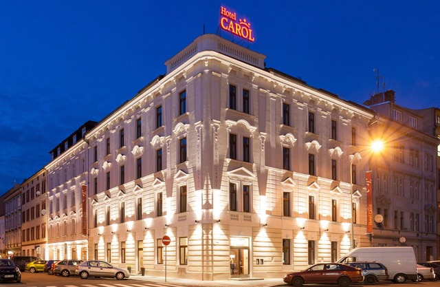 Hotel Carol