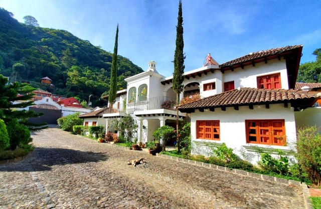 Hotel Casa Búho B&B