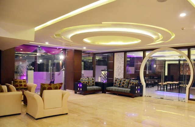 Hotel Casaya Inn
