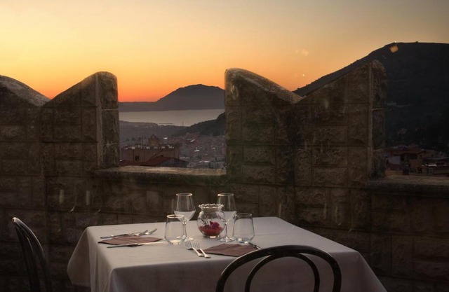 Hotel Castello di Giuliano