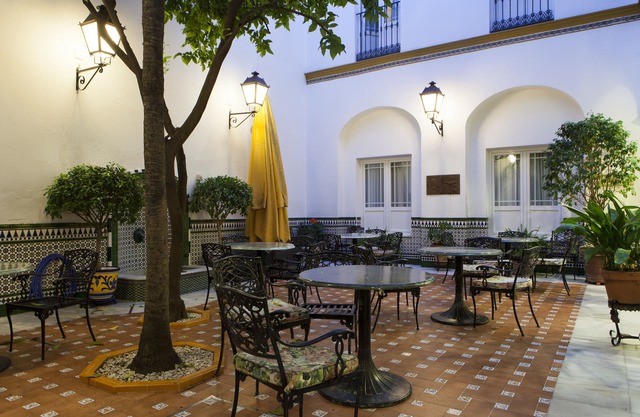 Hotel Cervantes
