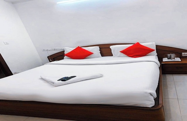 Hotel Champion Inn near Yeswantpur Junction Railway Station